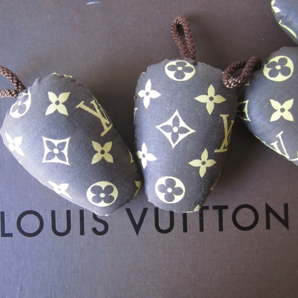 Louis Vuitton Monogram Shoe Inserts 2 Sets Auth. - Picture 2 of 3